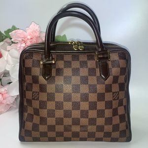 🌺Gorgeous🌺 Louis Vuitton Ebene Damier Brera Bag